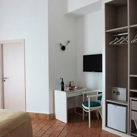 Nautilus Guest house